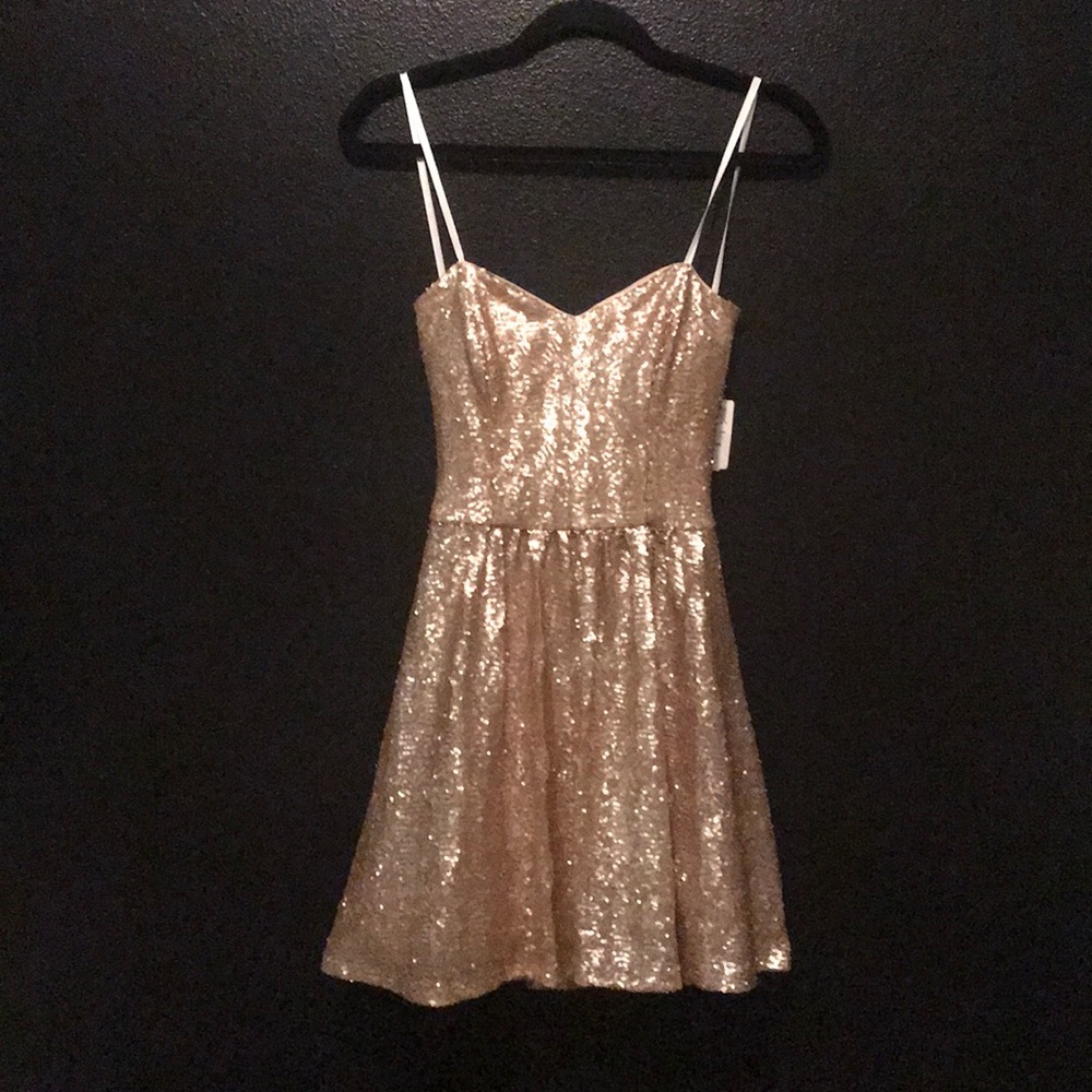 gold strapless dress